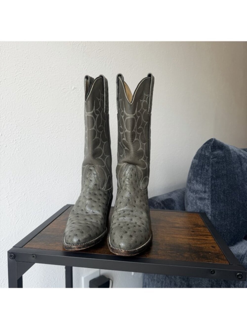 Vintage Frye Ostrich Quill Leather Women’s Western Cowboy Boots 6 B - Picture 3 of 15